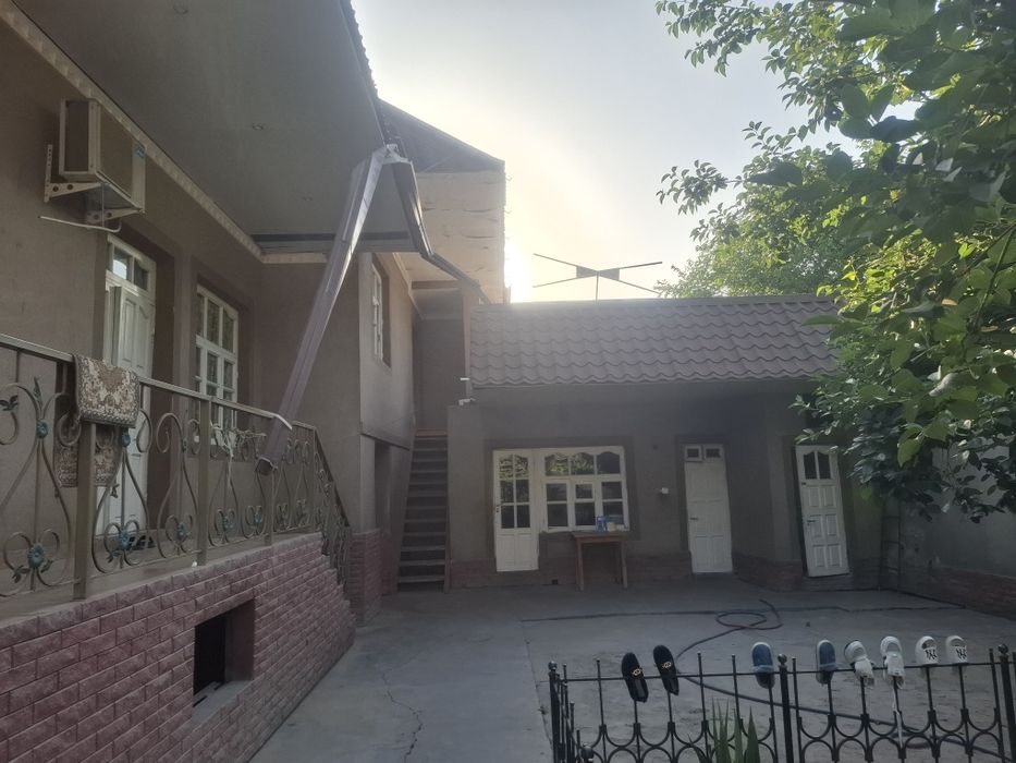 4.6 sotix uy sotiladi