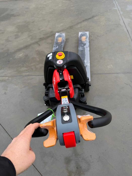 Transpalet electric EP F5PRO Li-ION roti stabilizare capacitate 1500kg