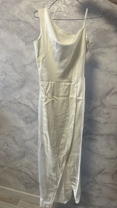 Продам платья 42-44