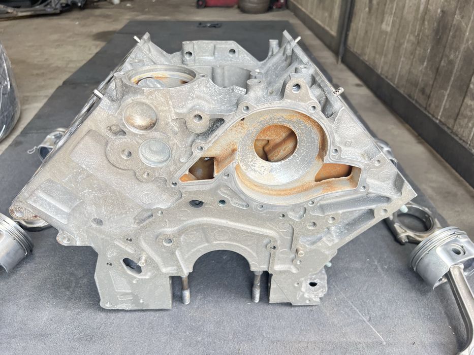 Блок за маса - V6 алуминиев