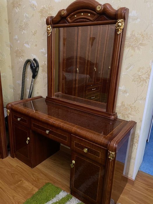 Spalniy  mebel sotiladi