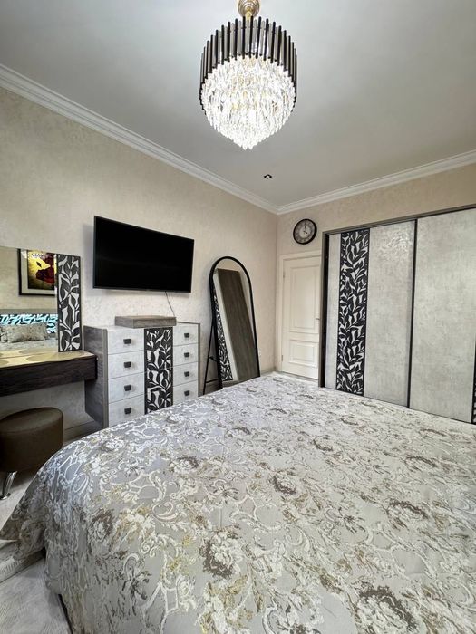 Яккасарай
ЖК Golden House Кушбеги

Ориентир: Ресторан Канотчи
3/7/8