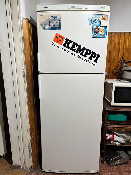 Холодильник двухкамерный СИМЕНС