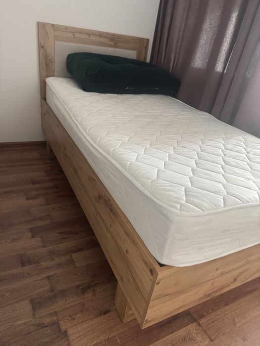 Кровать односпальная б/у.