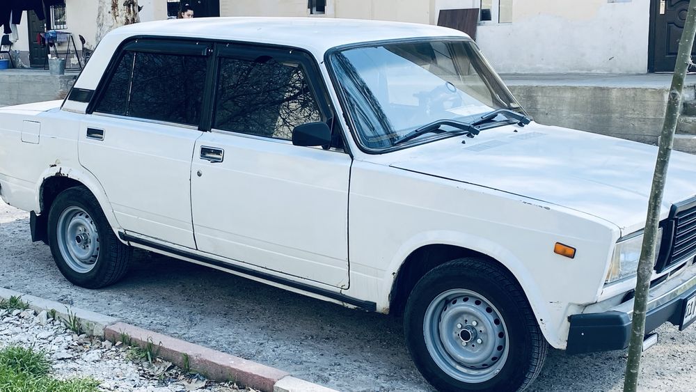 Продам ваз 2107 на ходу срочно