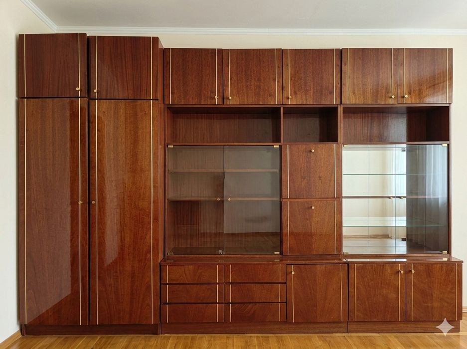 продам мебельную стенку