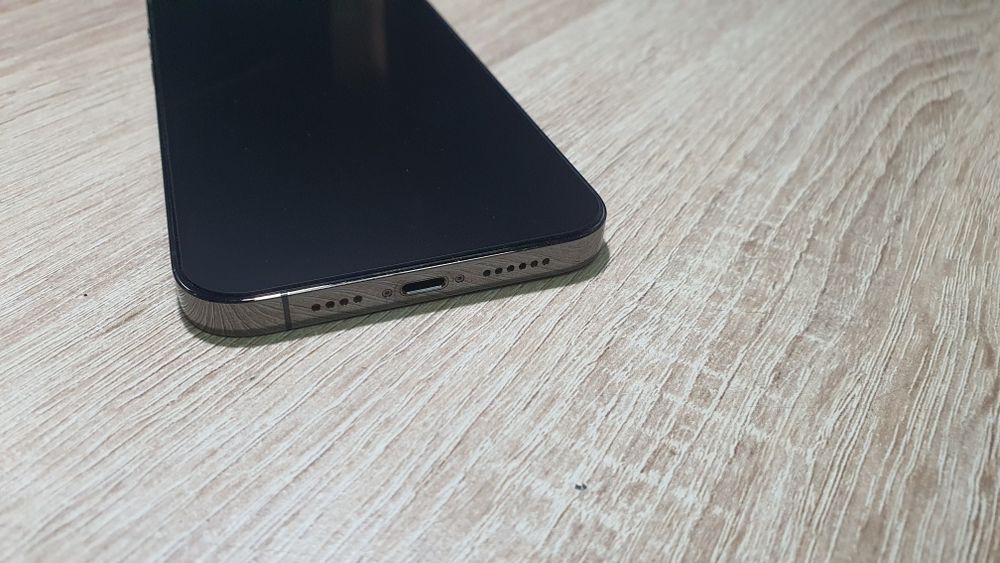 Vând Iphone 13 ProMax 128GB Graphite