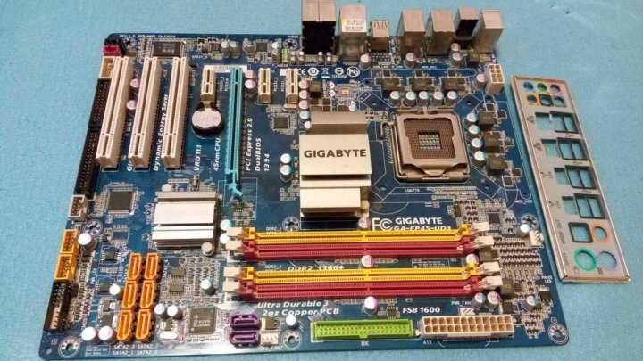 Материнская плата GIGABYTE GA-EP45-UD3 комплект