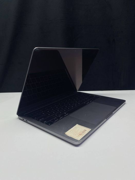 MacBook Pro  13