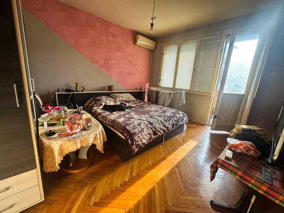 Тристаен апартамент в центъра на Русе –  на метри от Александровска