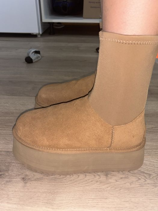 Продам новые угги , размер 38-39