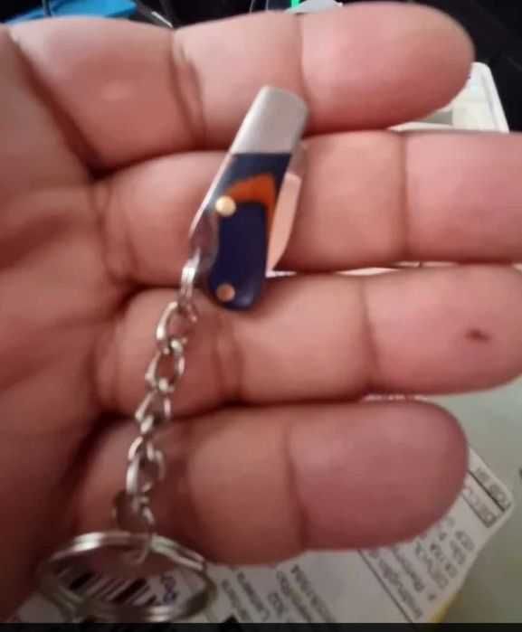 Малък джобен нож с ключодържател ( нова стока)