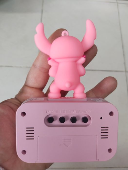 Електронен часовник Stitch