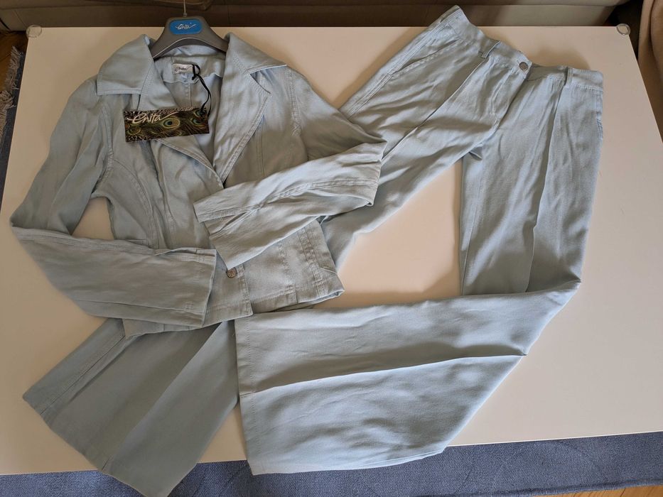 Нов дамски костюм Enita