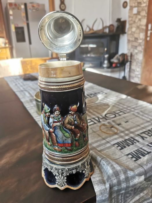 Германия керамична бирена халба с музикален механизъм