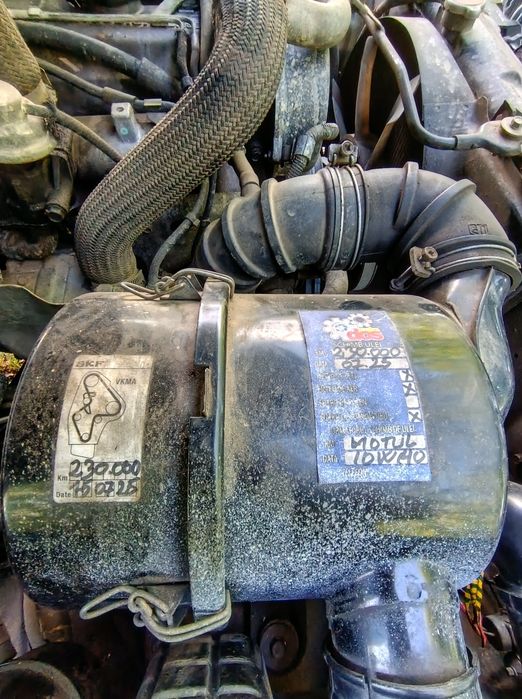 Vând Mitsubishi l200