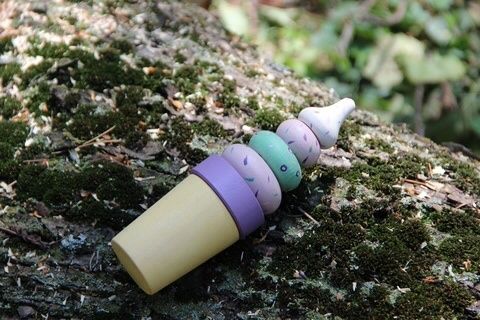 Деревянные игрушки пирамидки