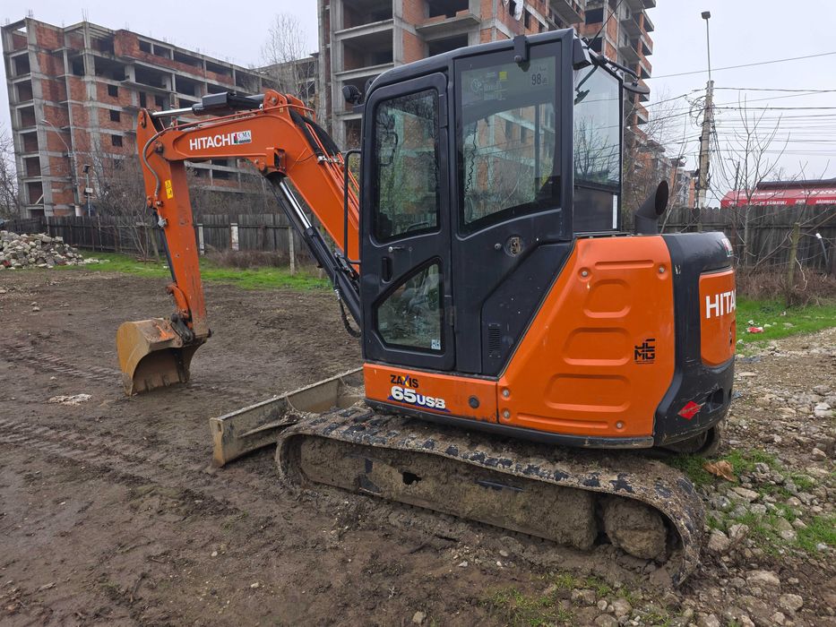 Închiriez excavatoare 6 tone