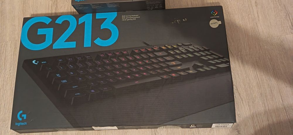 Клавиатура  Logitech G213