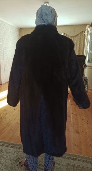 Продам норковую шубу