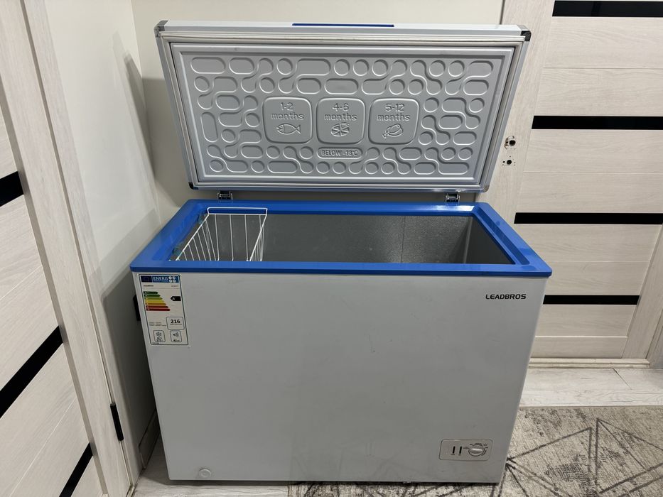 Морозильник в отличном состоянии