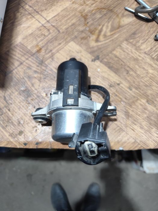 Ваккумный насос Чери