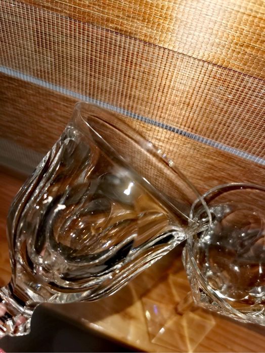 Чаши кристални за вино ракия прозрачни тежки масивни красиви 2 бр.