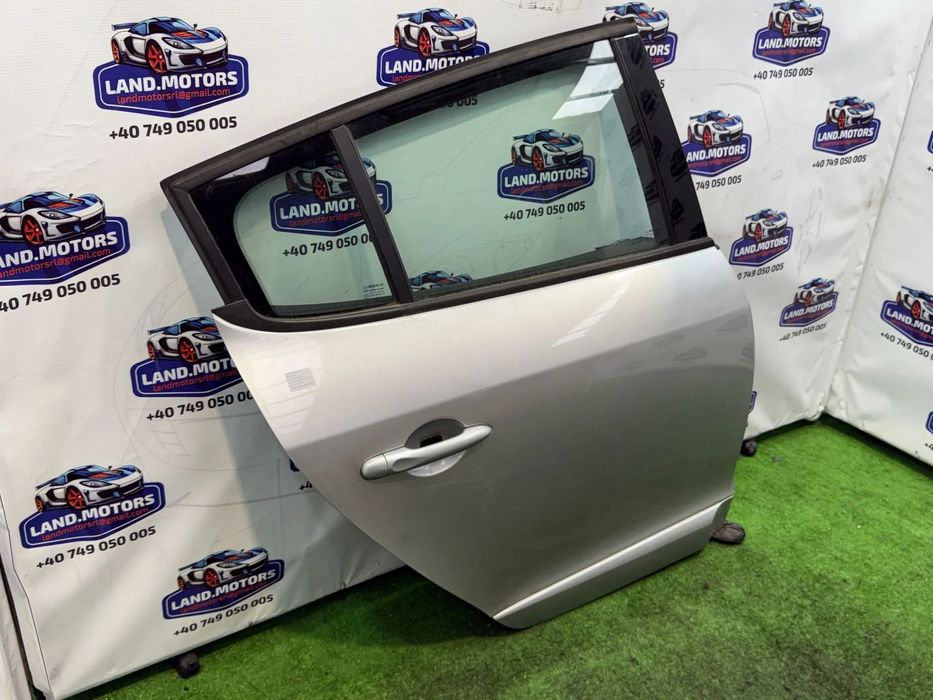 USA PORTIERA SPATE DREAPTA RENAULT MEGANE III B95 1.6 DIESEL 2014 / HATCHBACK 2008-2016