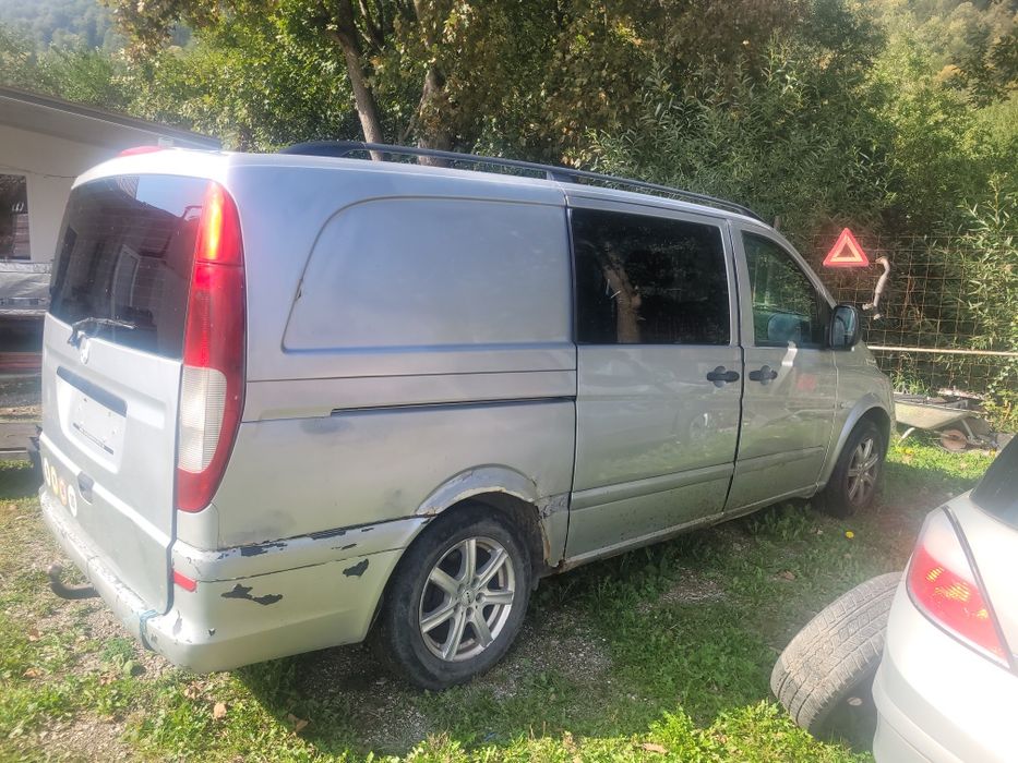 Farurii, stopurii Mercedes Vito motor 2.2