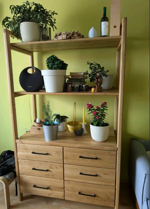 Шкаф с чекмеджета масив дъб