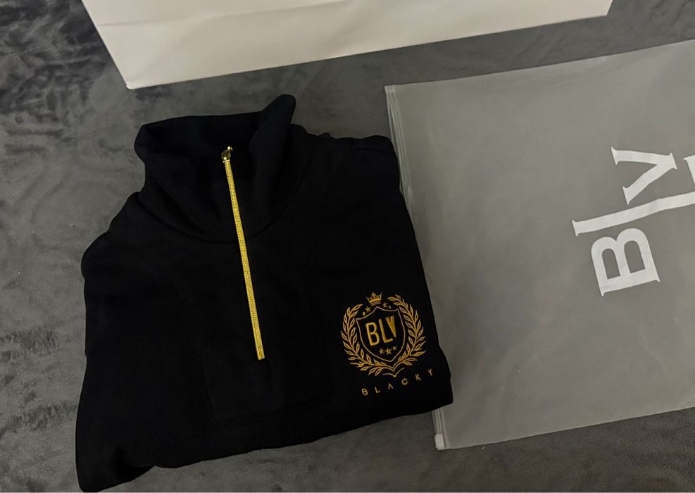 Продам костюм Blacky brand