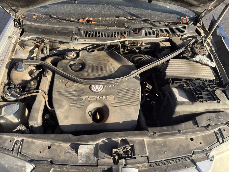 VW Bora на части