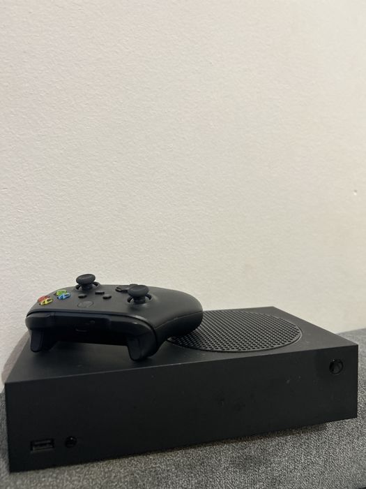 Xbox Series S 1TB + cont