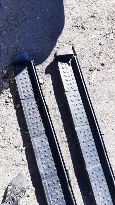 Подножки 4ранер 215