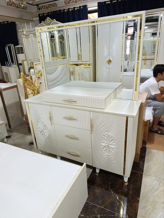 Гарнетур  белур  номле