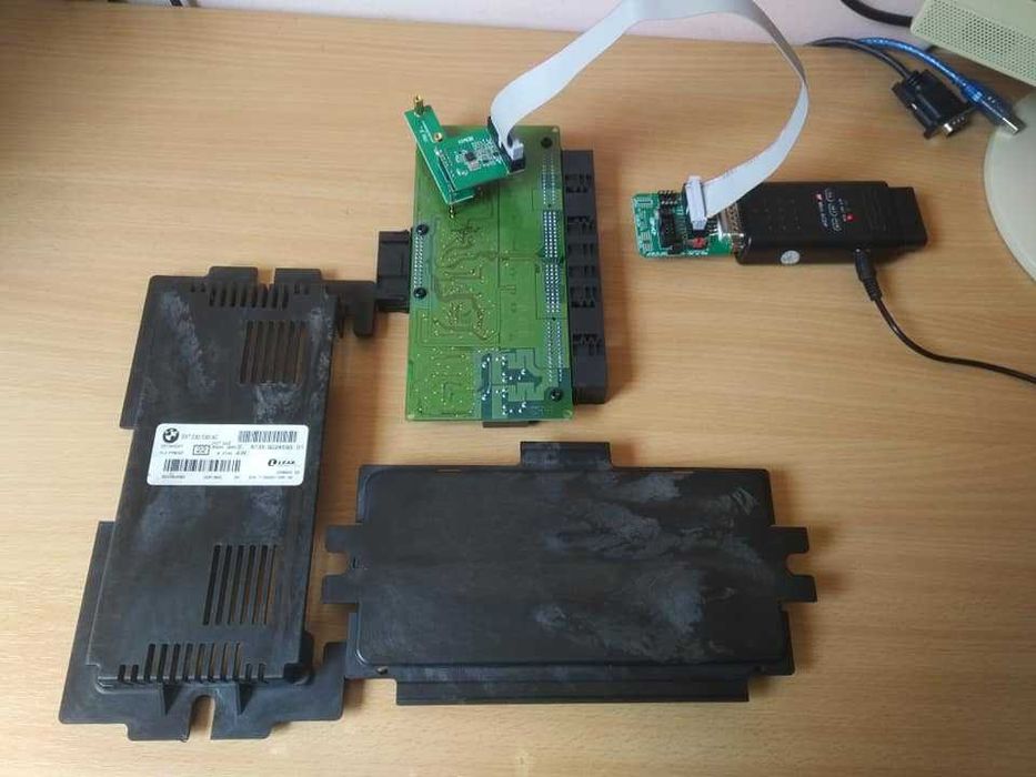 Reparatii Resoftari FRM Bmw Modul lumini X1 X5 X6 E90 E91 E84 E87 E70