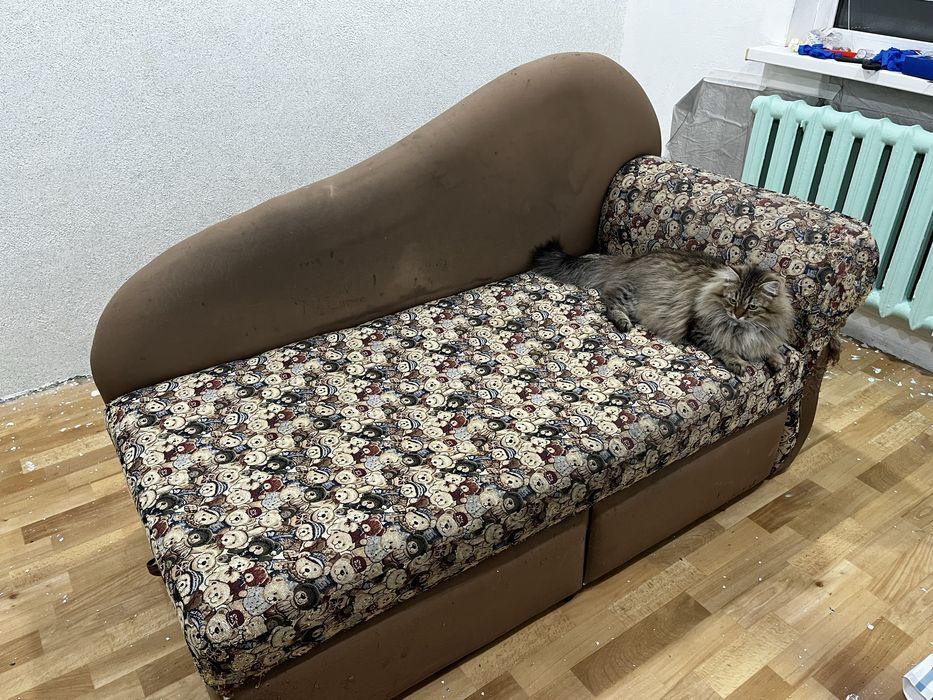 тахта (диванчик)