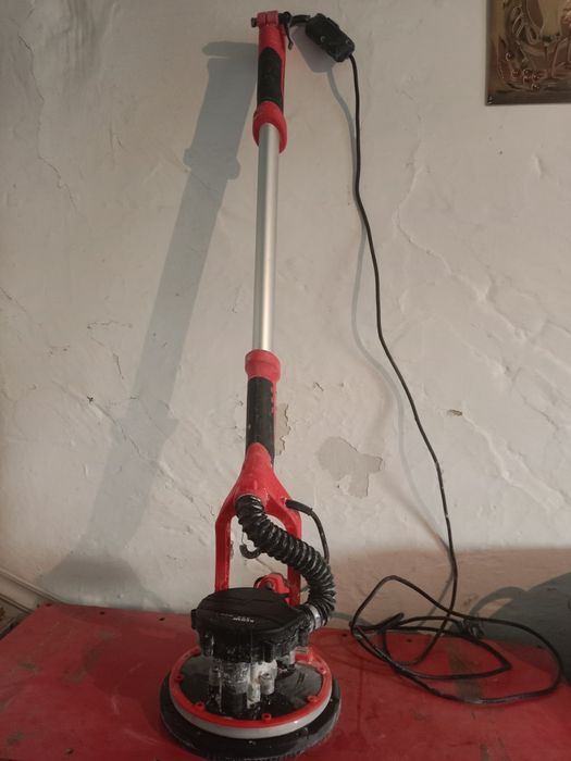 Шлифавальная машинка