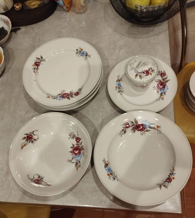 Отдам даром хорошего качества посуда