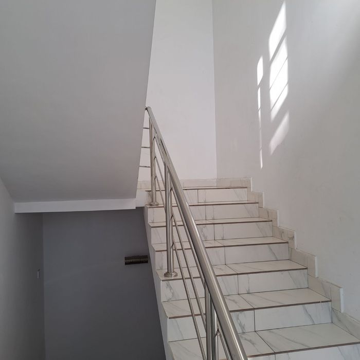 Продаеться нежилое Здание Сергели парк Сафари