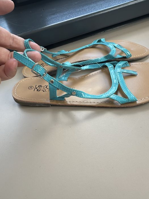 Sandale de femei