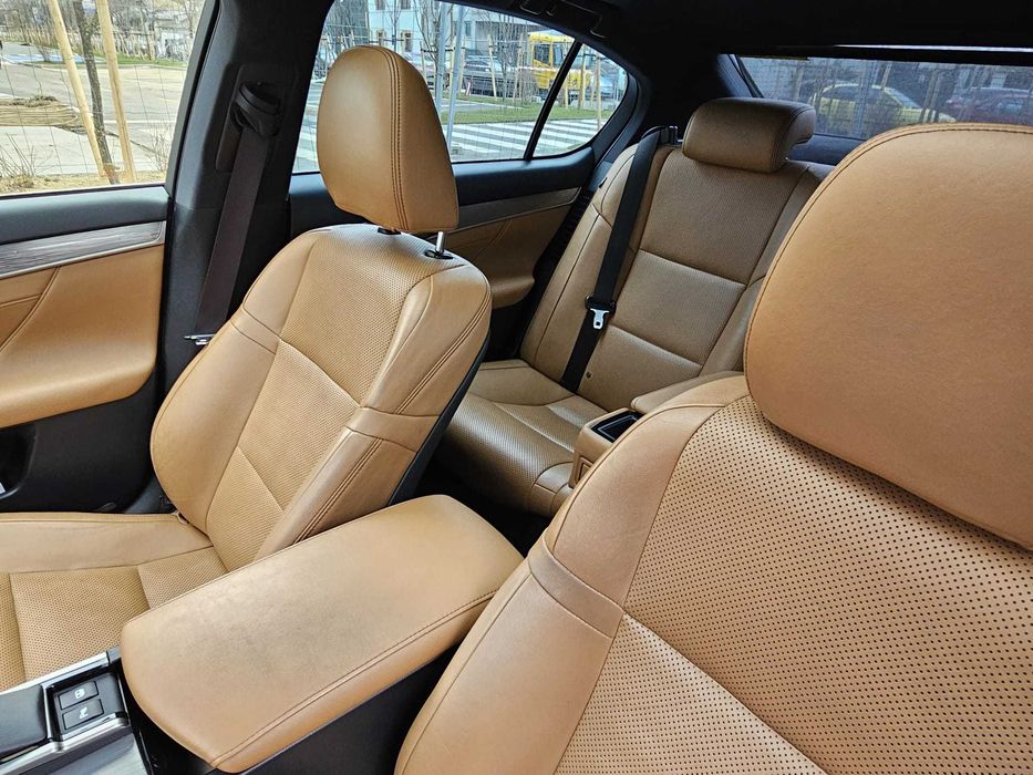 Lexus GS450h F-Sport 2013