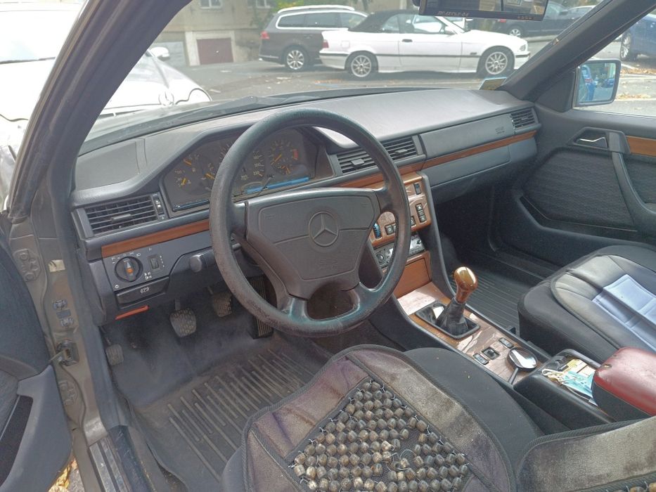 MERCEDES-BENZ E-Class 1991 — imagine 5