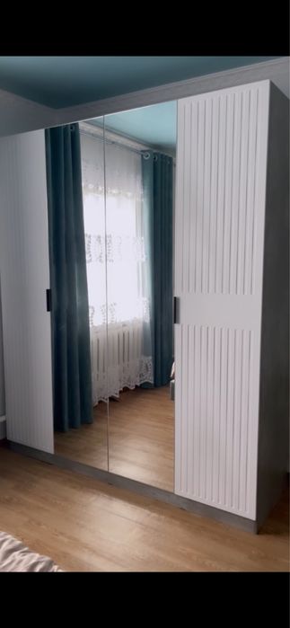 Спальный гарнитур совсем новый