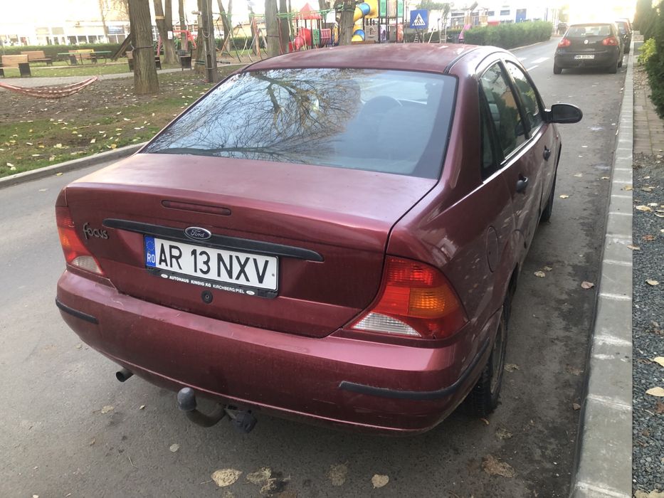Ford Focus 1.4 benzină