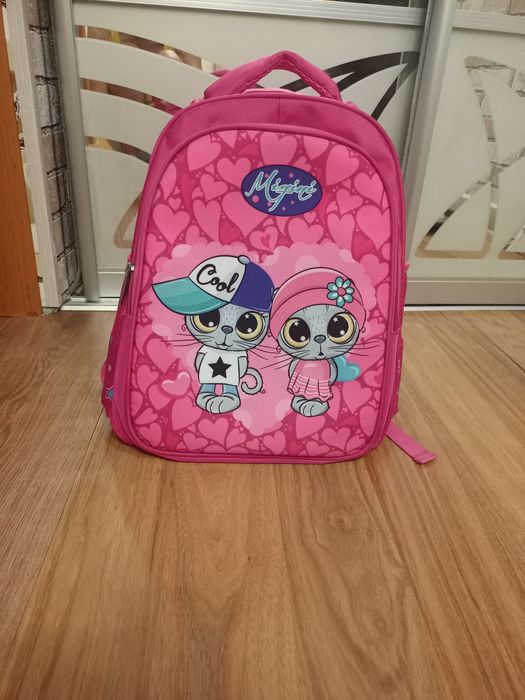 Продам рюкзак школьный