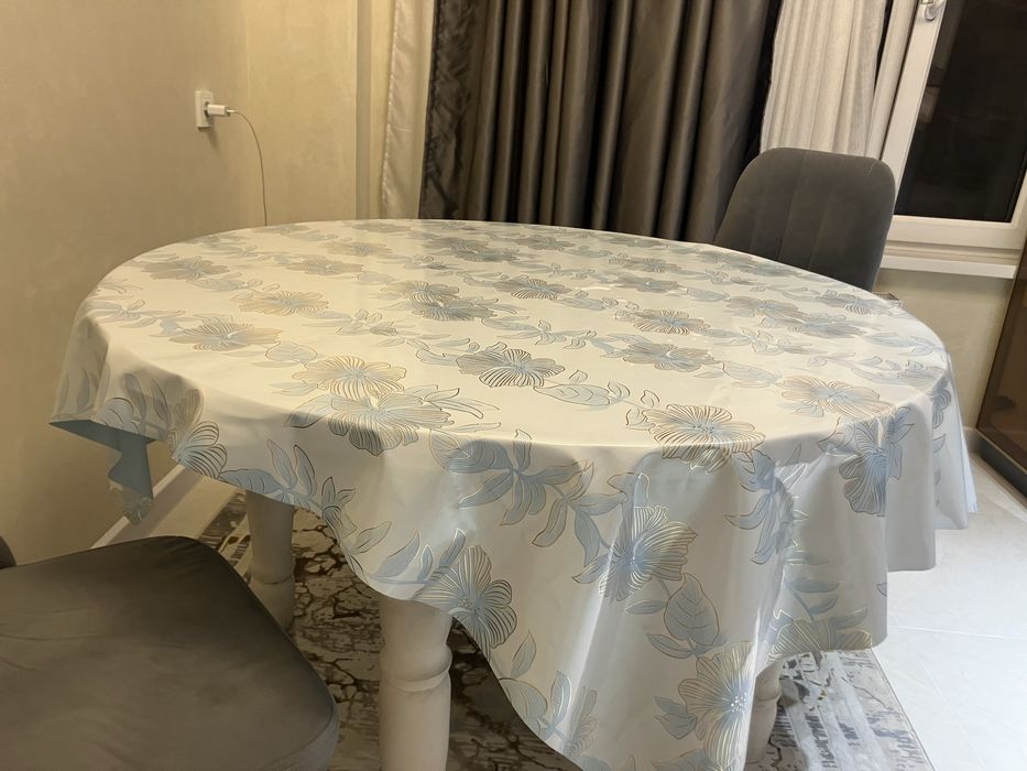 Стол кухонный, круглый