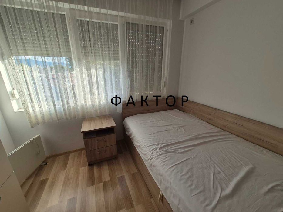 Продава се Четиристаен апартамент в Пловдив, Христо Смирненски - 130 кв.м за 1247 €/кв.м - Снимка #6