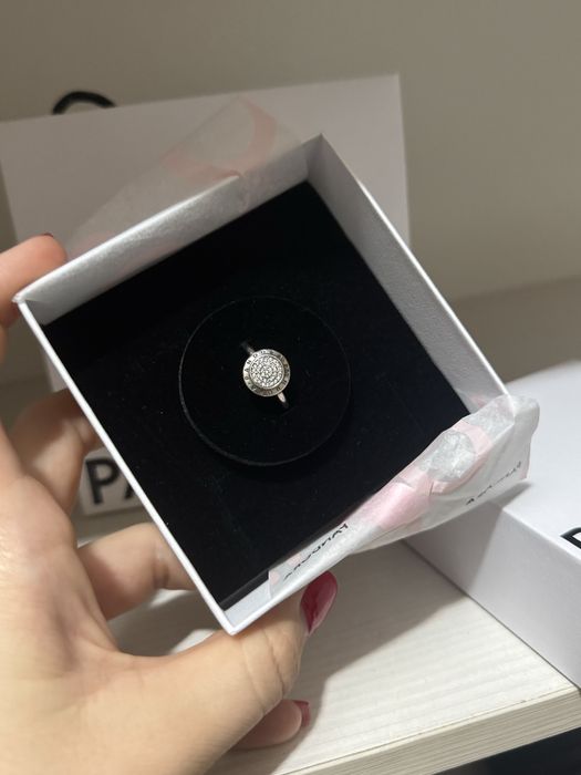 Продам оригинальные кольцо Pandora