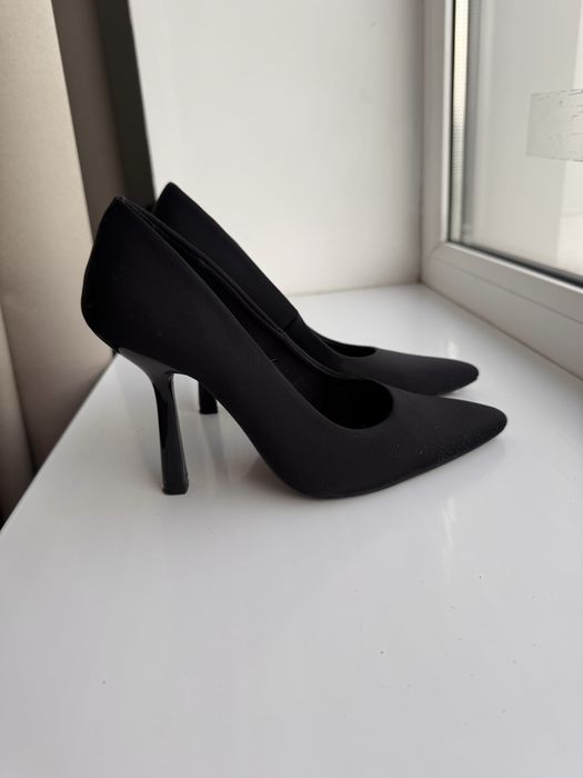 Туфли черные 36р